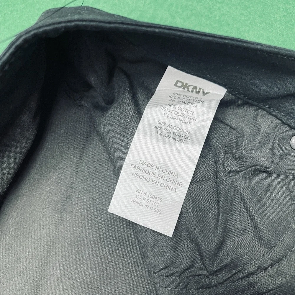 DKNY Ultimate Stretch Slim Fit Pants Stanton Mens Size 36 X 32 Black